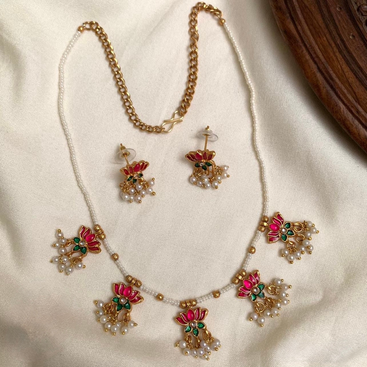 Gold-Toned Lotus Pearl Simple Necklace 164