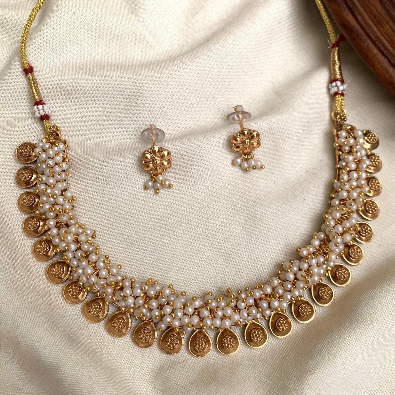 Gold-Polish Gunghroo Beaded Necklace 1360