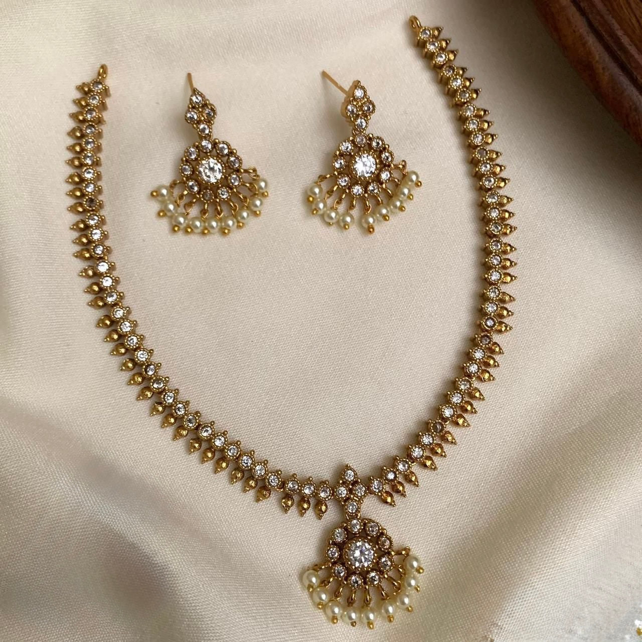 Kemp Stone Attigai Necklace 053