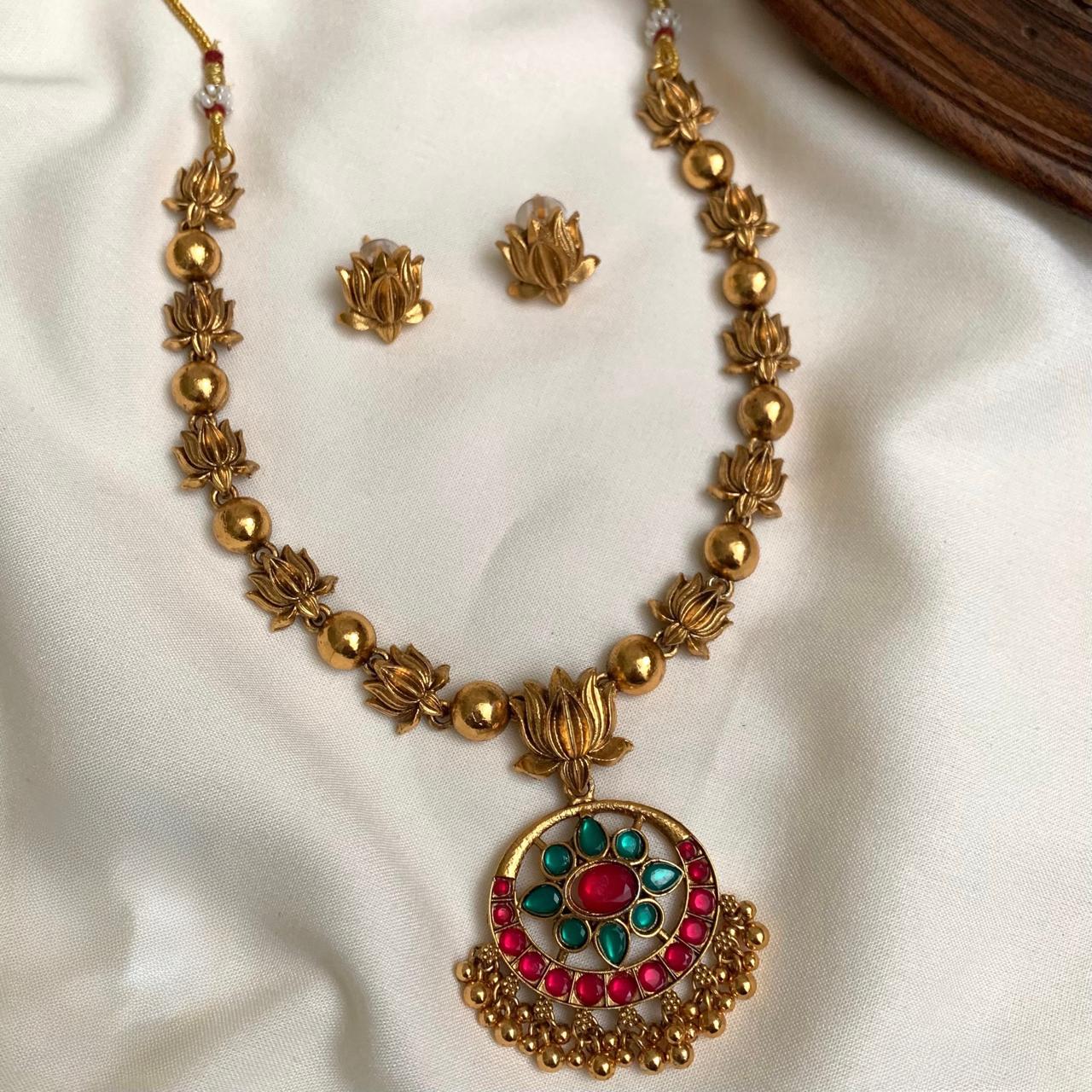 Gold-Toned Floral Pendant Lotus Necklace 1465