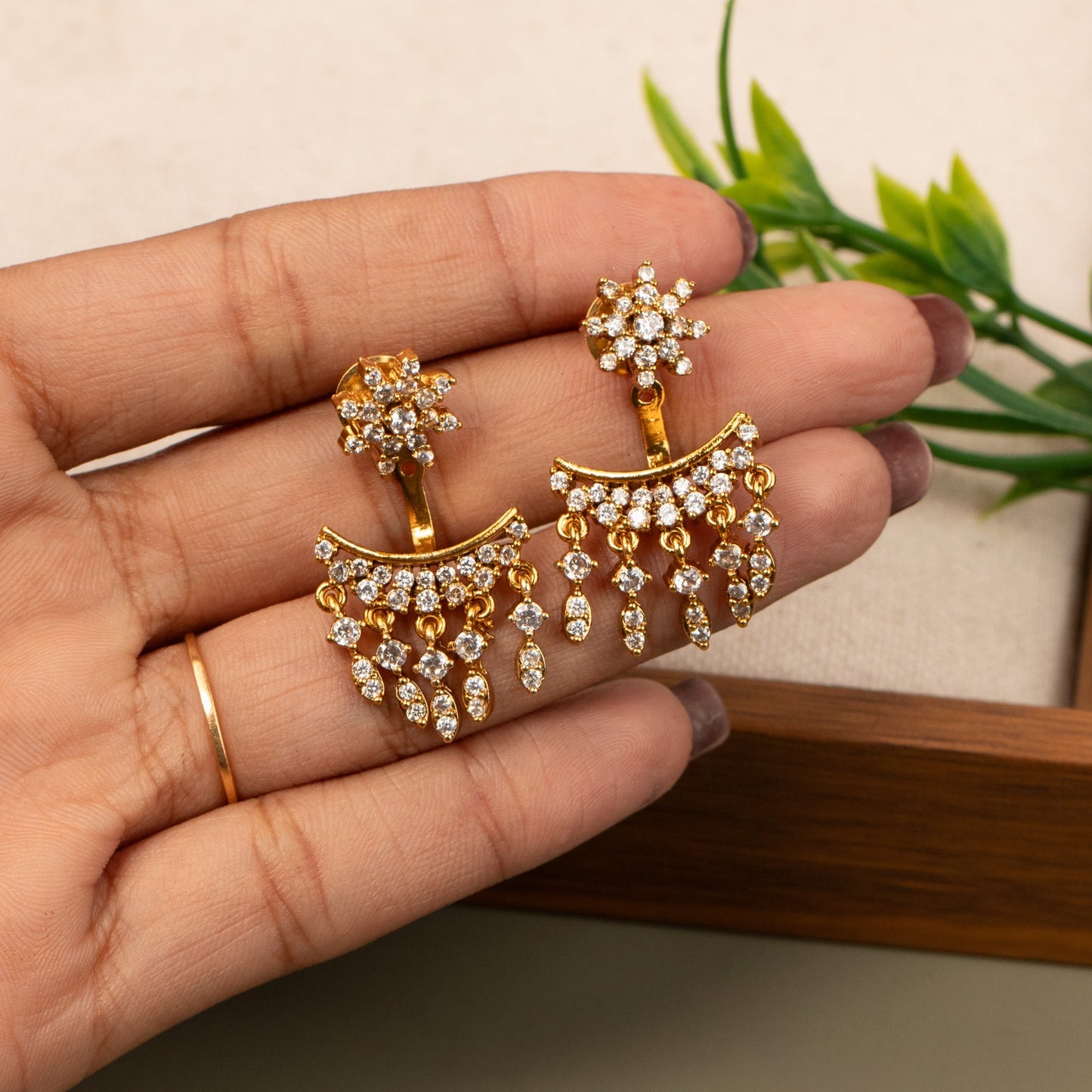 Gold-Toned Floral Earring ER1139