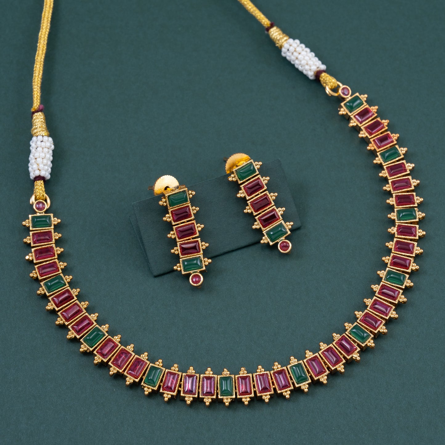 Necklace 050