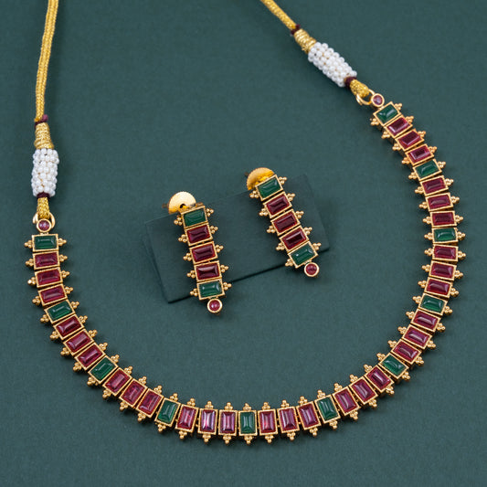 Necklace 050