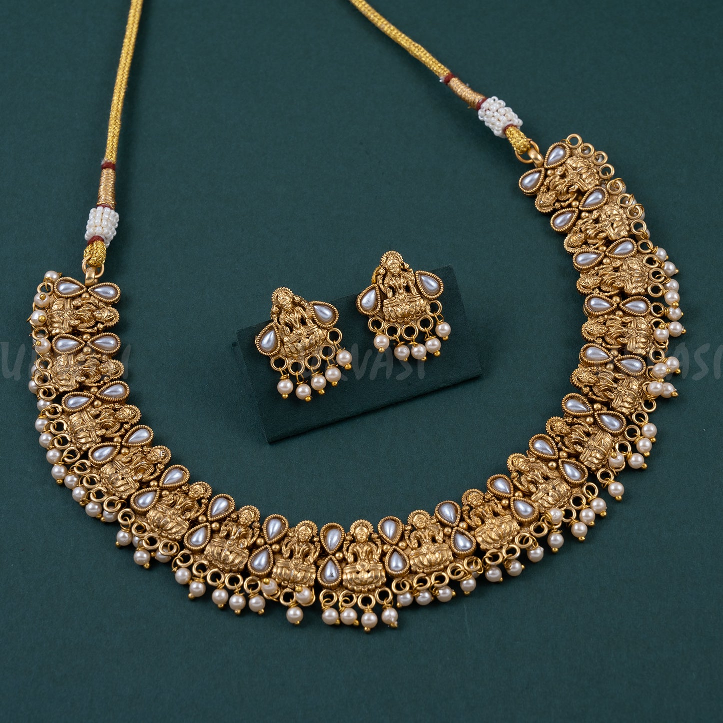 Necklace 184