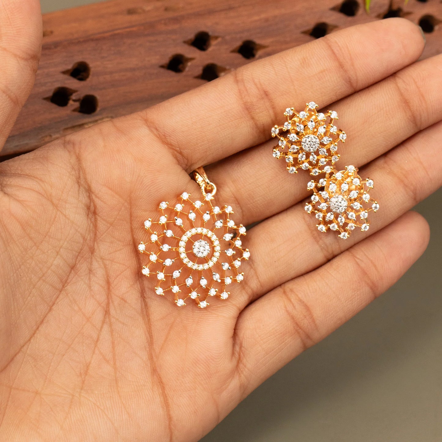 Gold-Toned Floral Pendent Set AD Stud Earring ER 1152