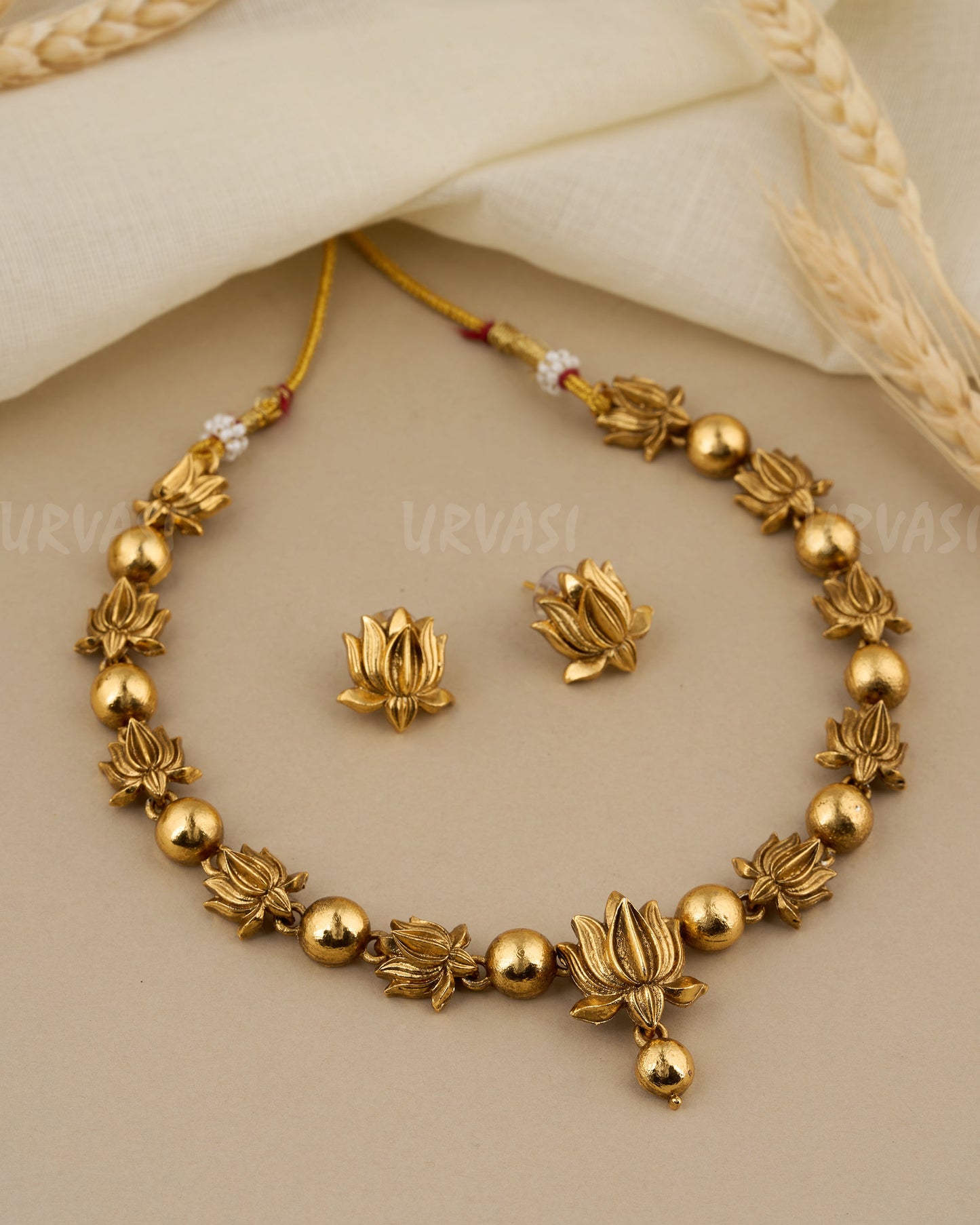 Gold-Toned Lotus Designed Beaded Necklace 041