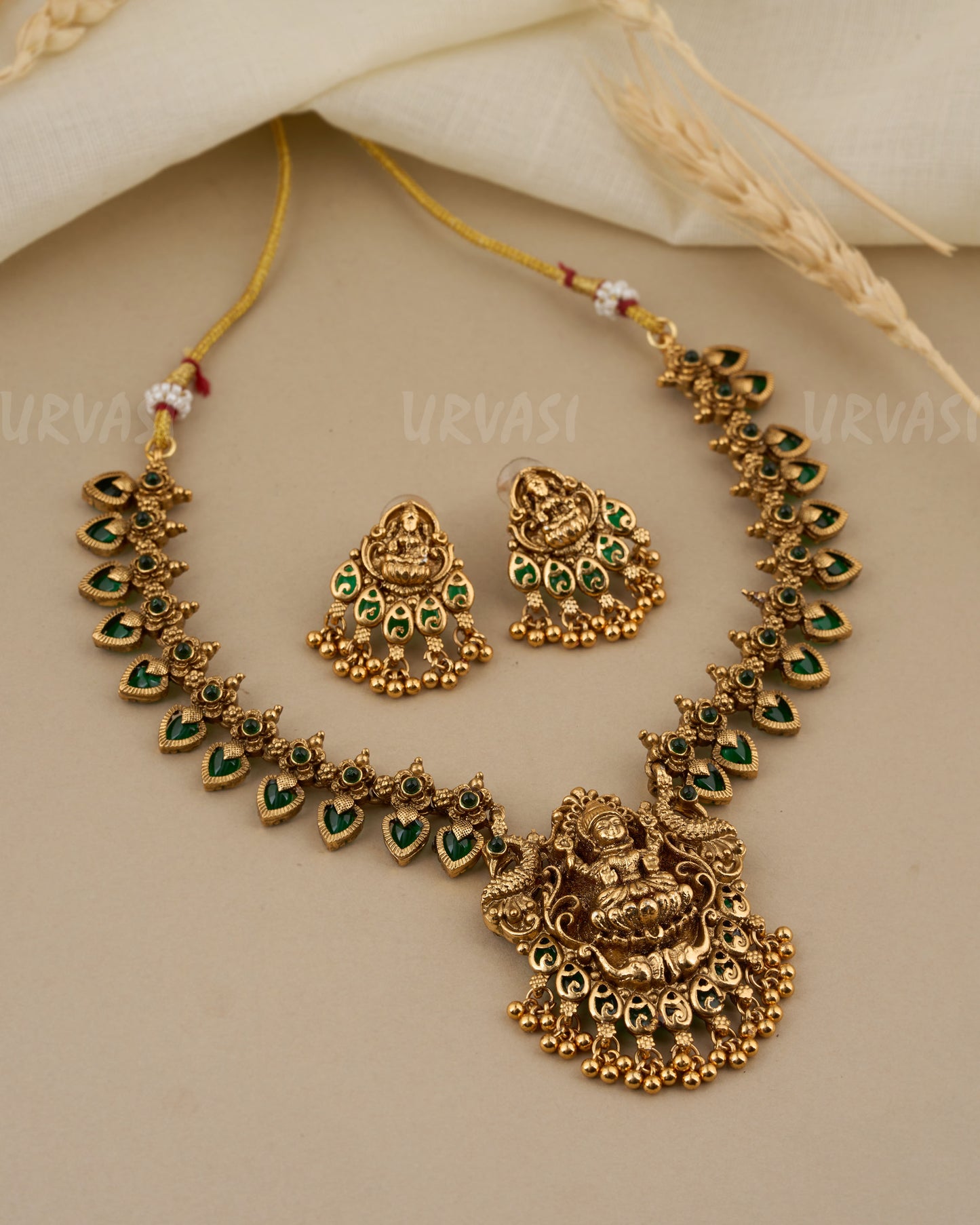 Gold-Toned Lakshmi Pendant Leaf Designed Necklace 011