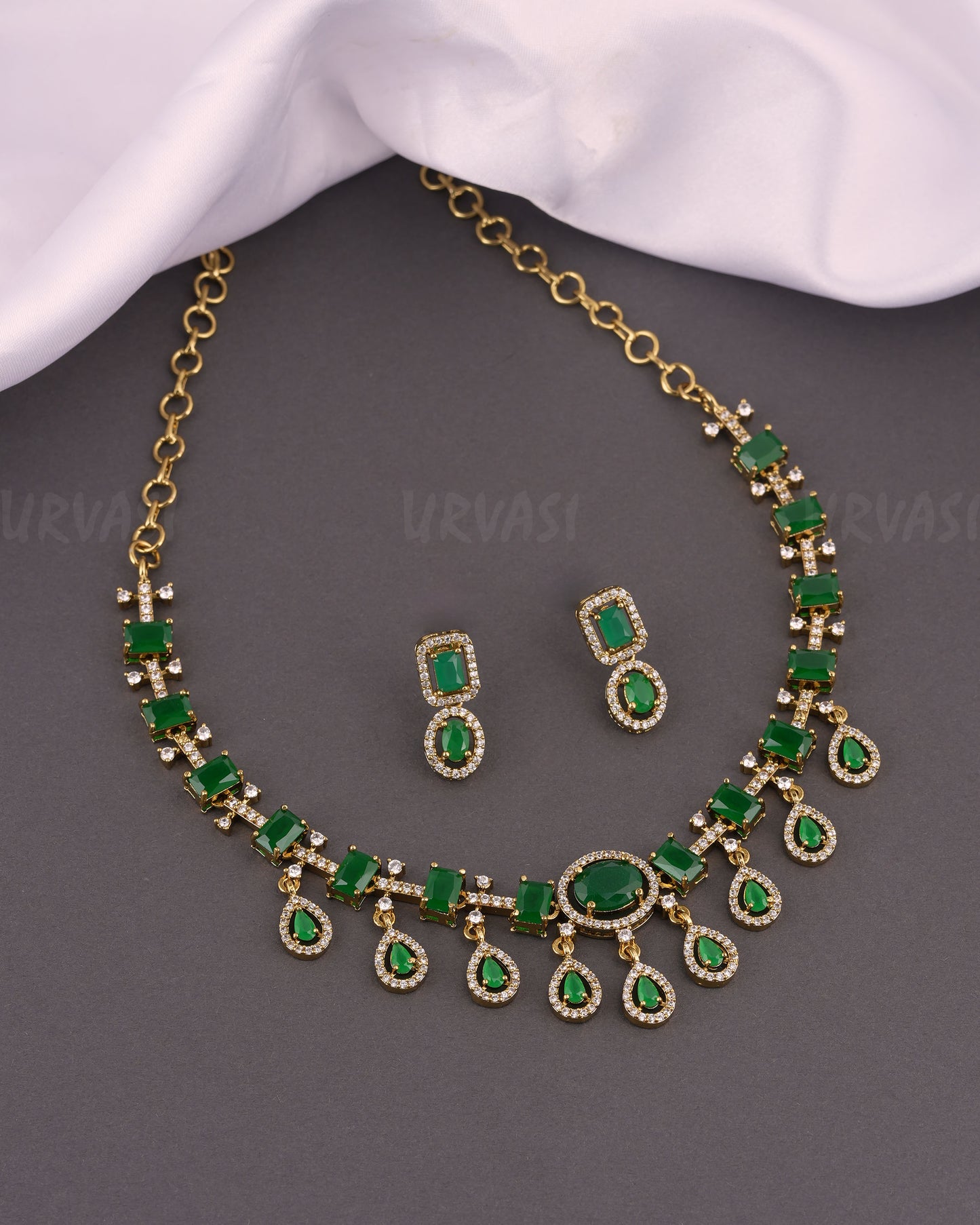 Gold-Toned Tear-Drop Designed AD Necklace 1390