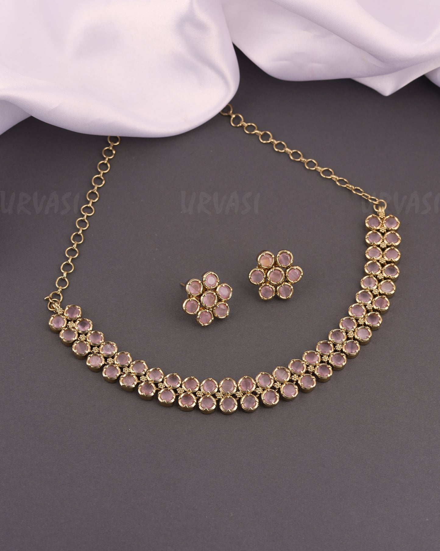 Mehendi Polish Stone-Studded Floral Choker Necklace 703