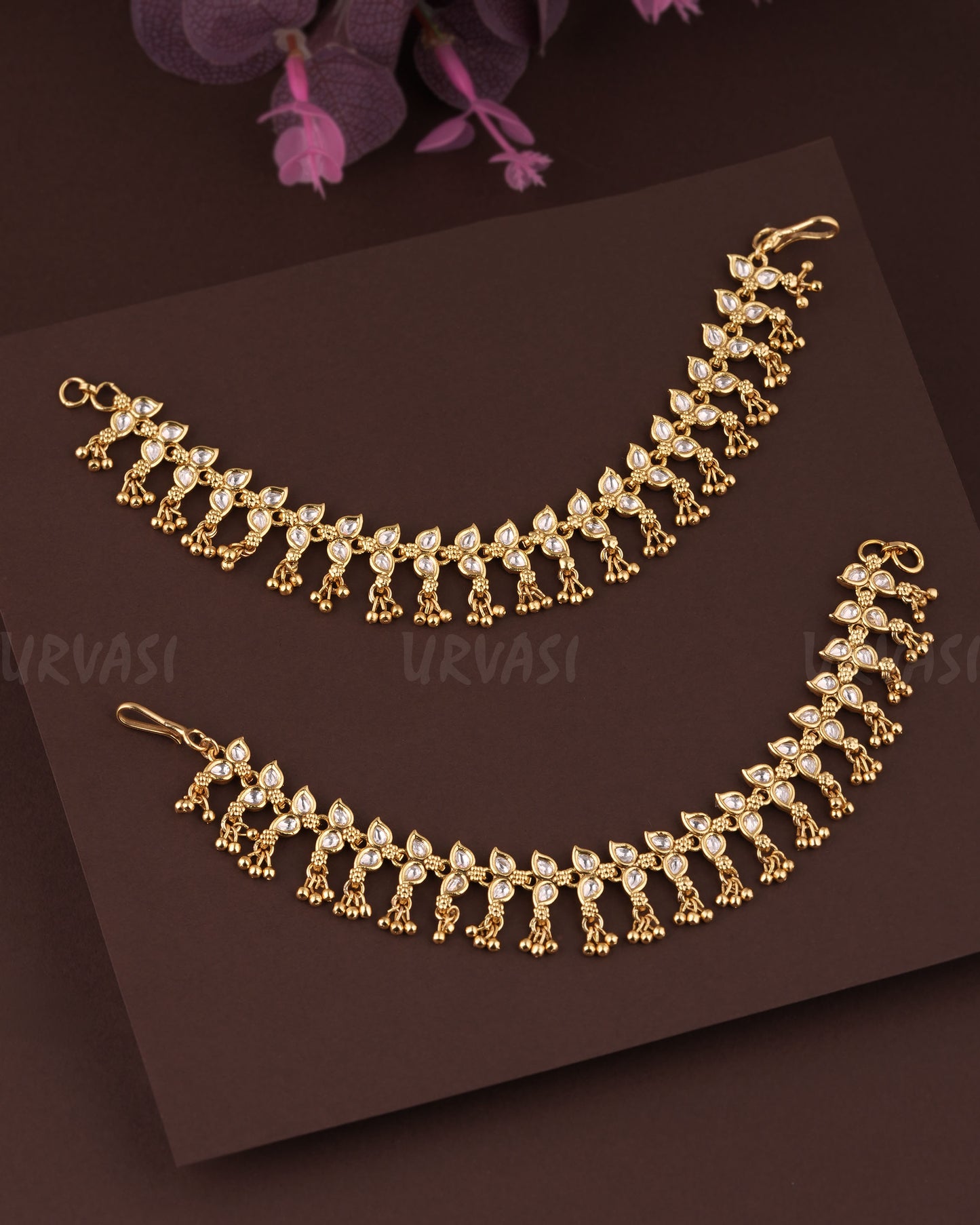 Gold Polish Leaf Designed One Layer Ear-Chain EC 91