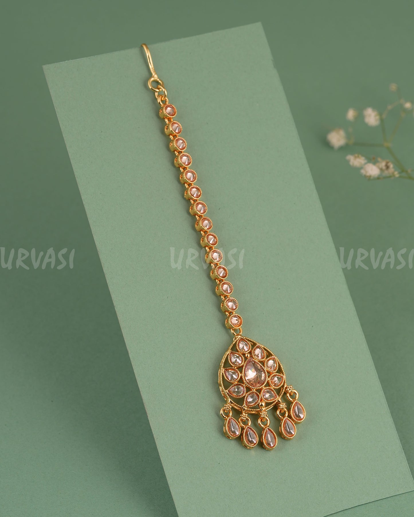 Gold-Toned AD Teardrop Designed Chutty CH 148