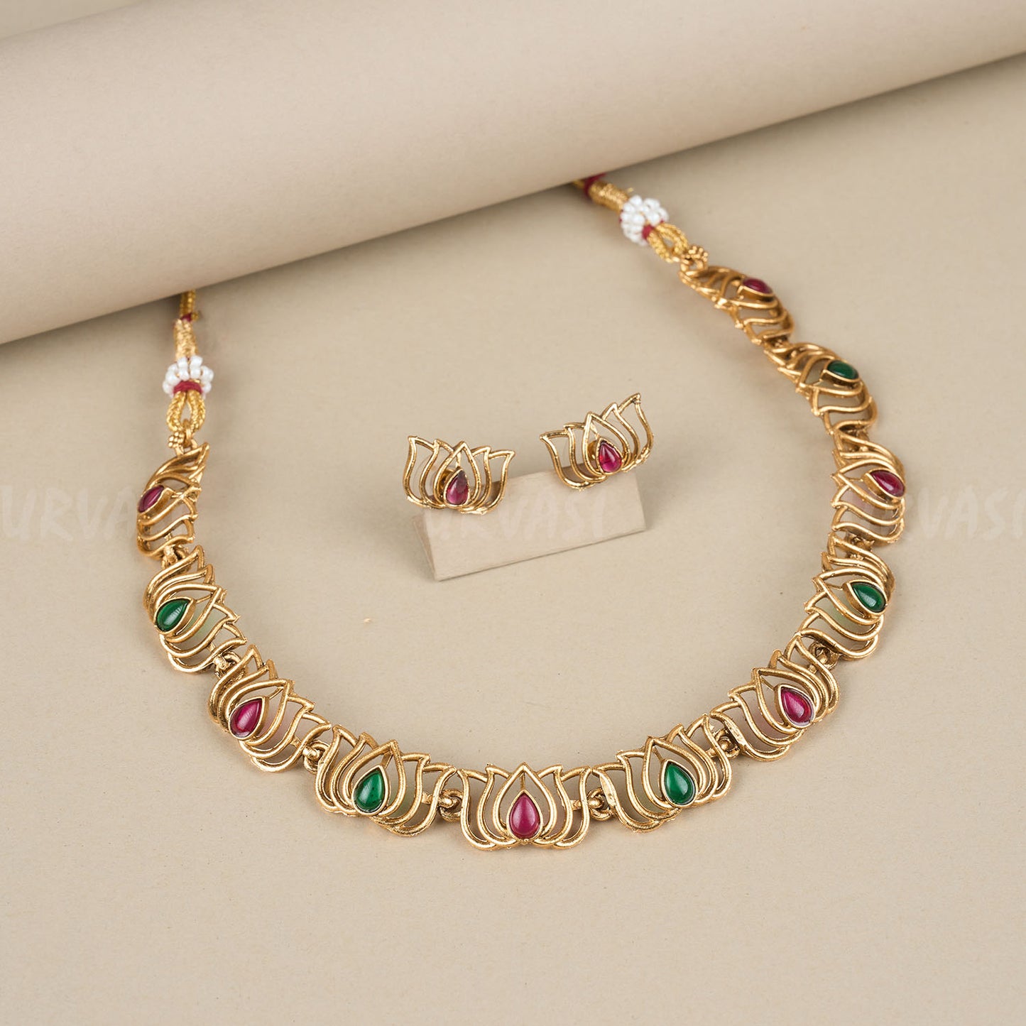 Minimal Lotus Choker Necklace 339