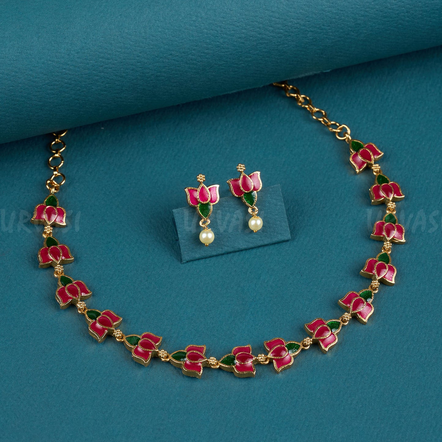 Gold-Toned Lotus Designed Necklace 346