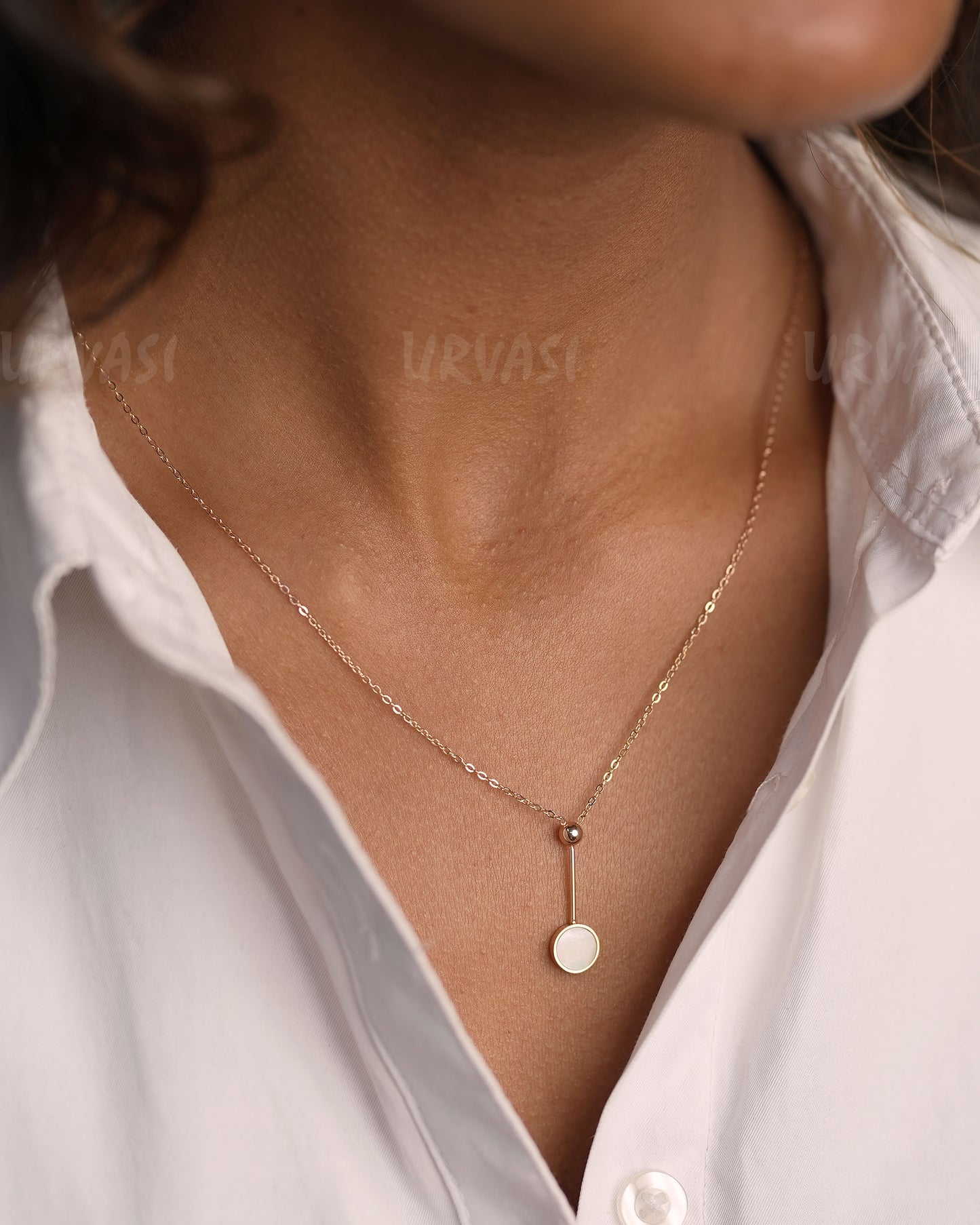 Rose gold Polish Mother Of Pearl Pendant Simple Chain SC 139