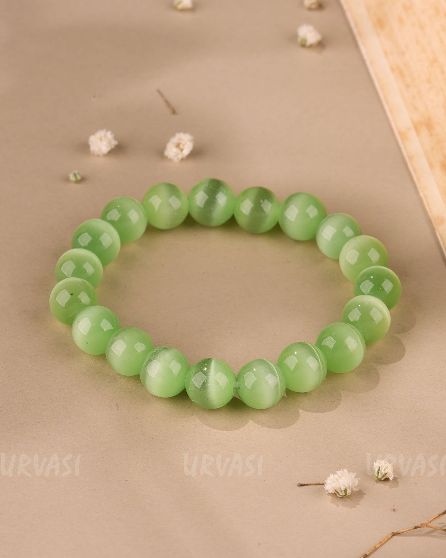 Hand-Made Green Cat's Eye Bracelet BR 89