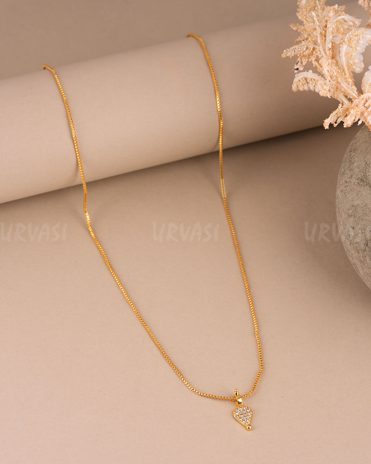 Gold-Toned Diamond Look Thali Pendant Mala Ma 135