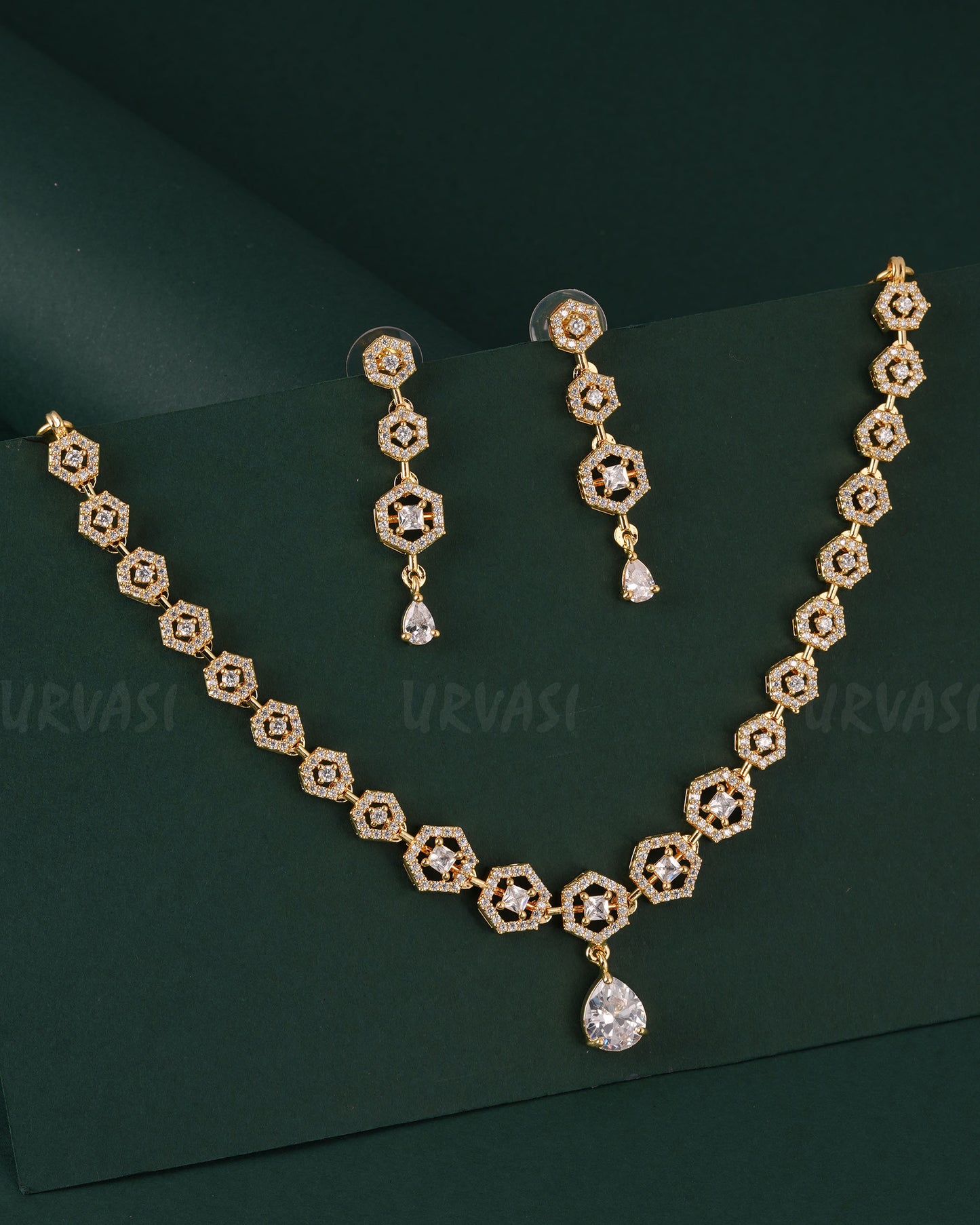 Gold-Toned Floral Stone-Studded AD Necklace 1535