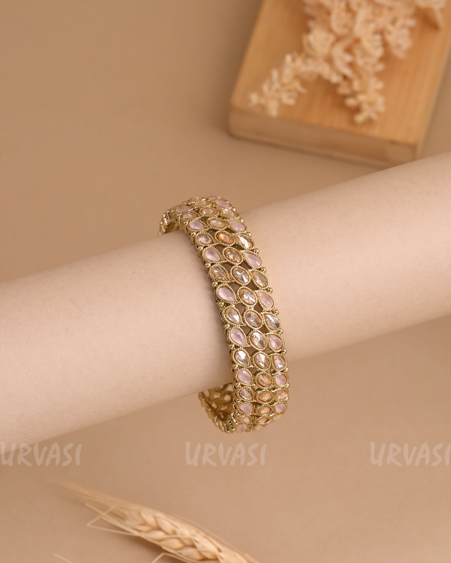 Mehendi Polish Tear-Drop Designed Reverse AD Bangles BA 413