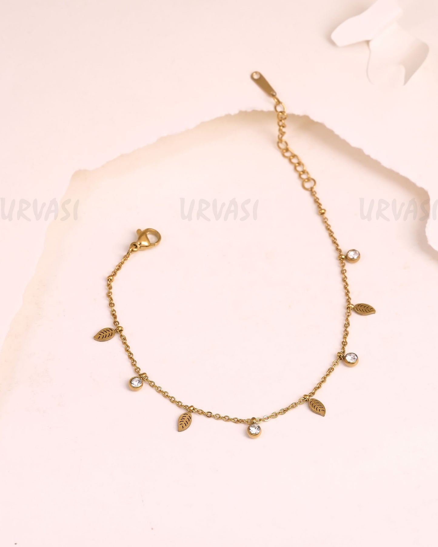 Gold-Polish Leaf-Designed Stainless-Steel Bracelets BR 136