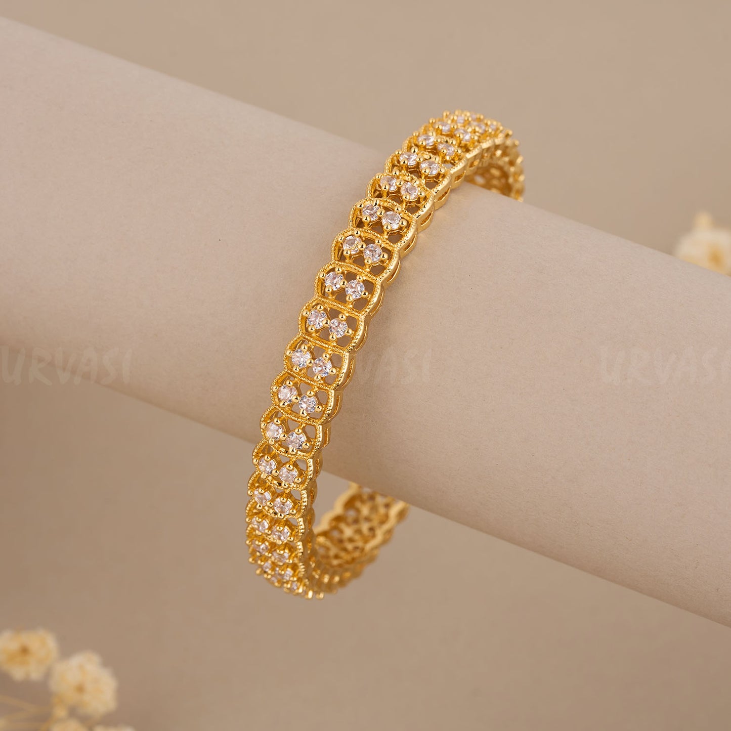 Bangles BA 198