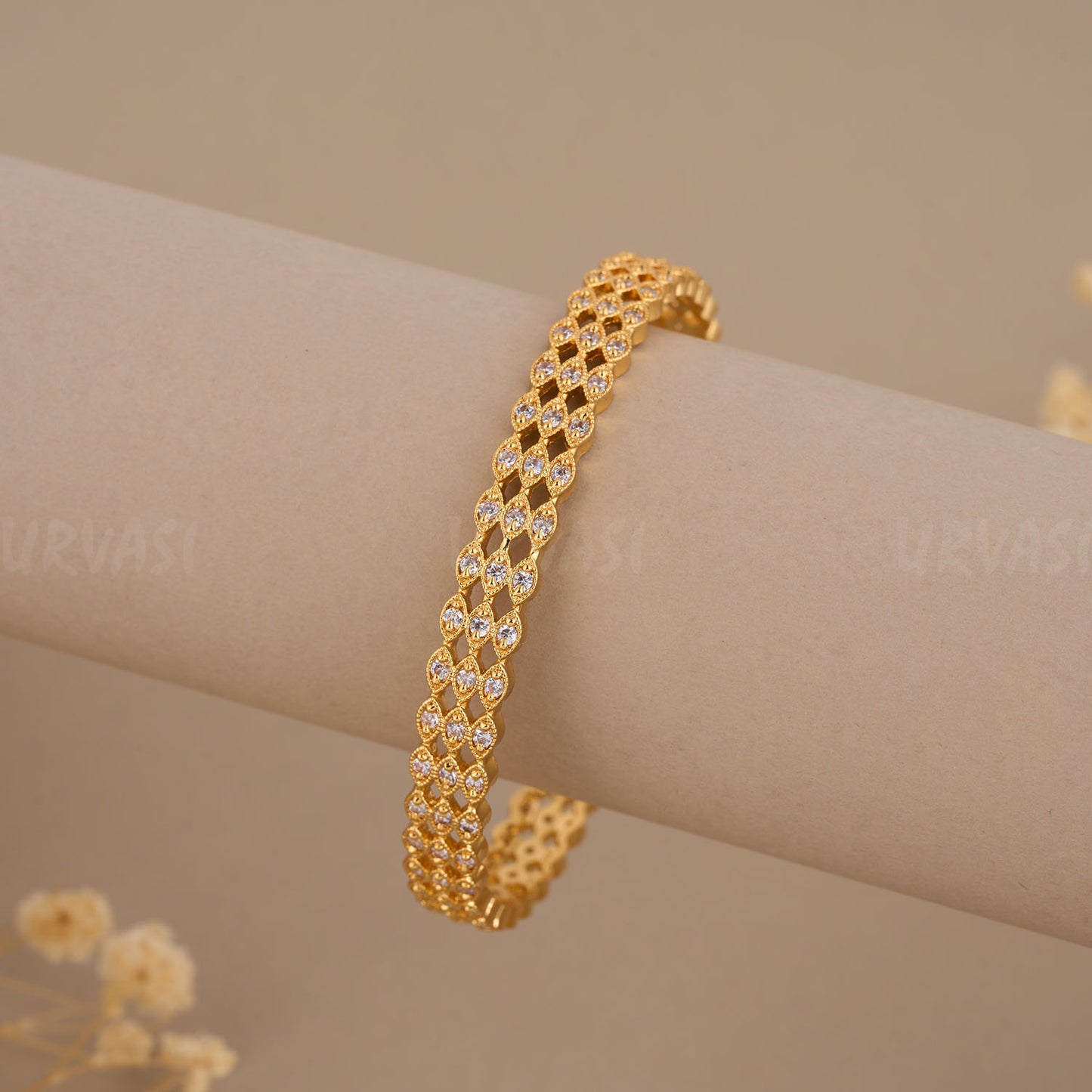 Bangles BA 196