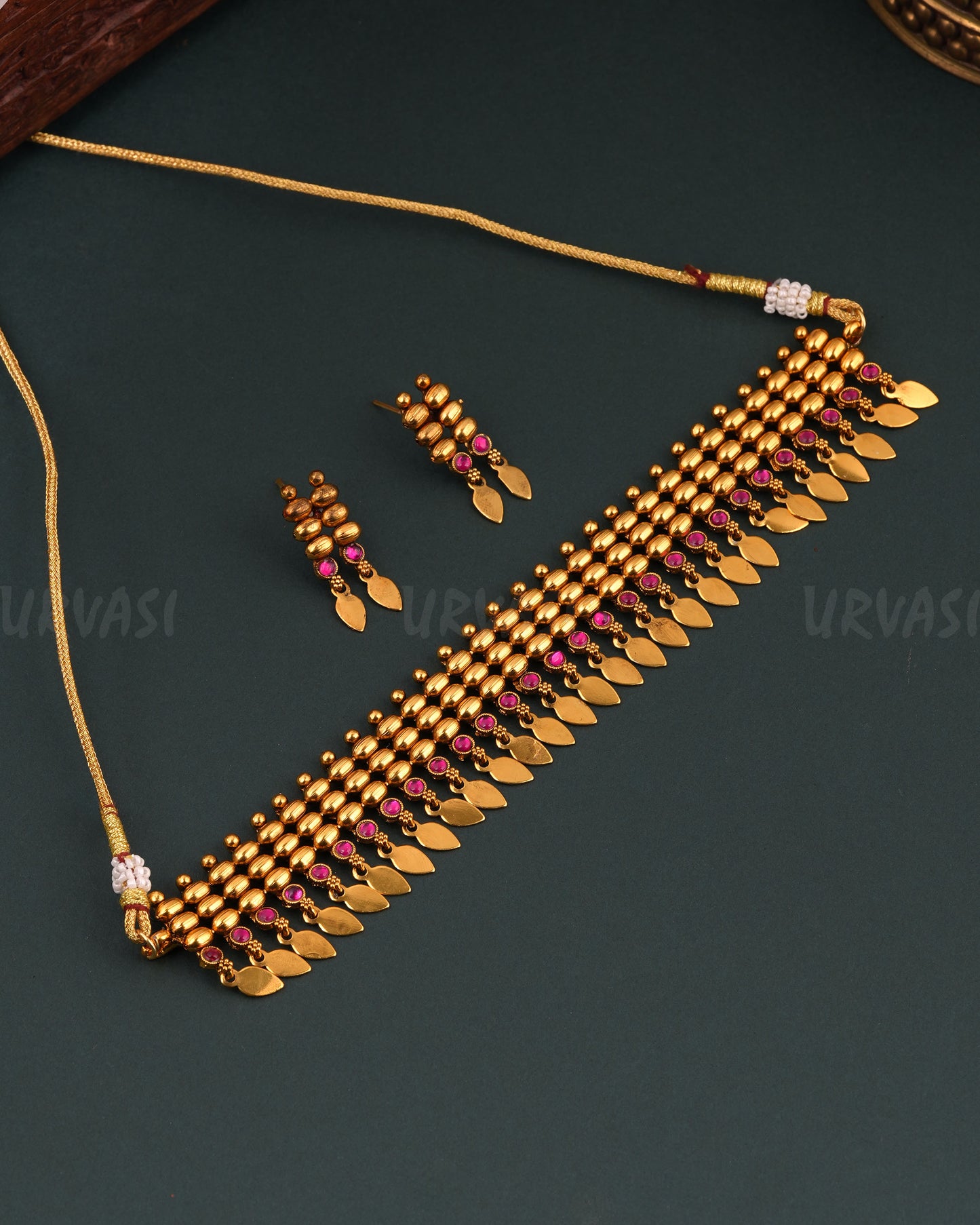 Gold-Toned Elakkathali Choker Necklace 1688