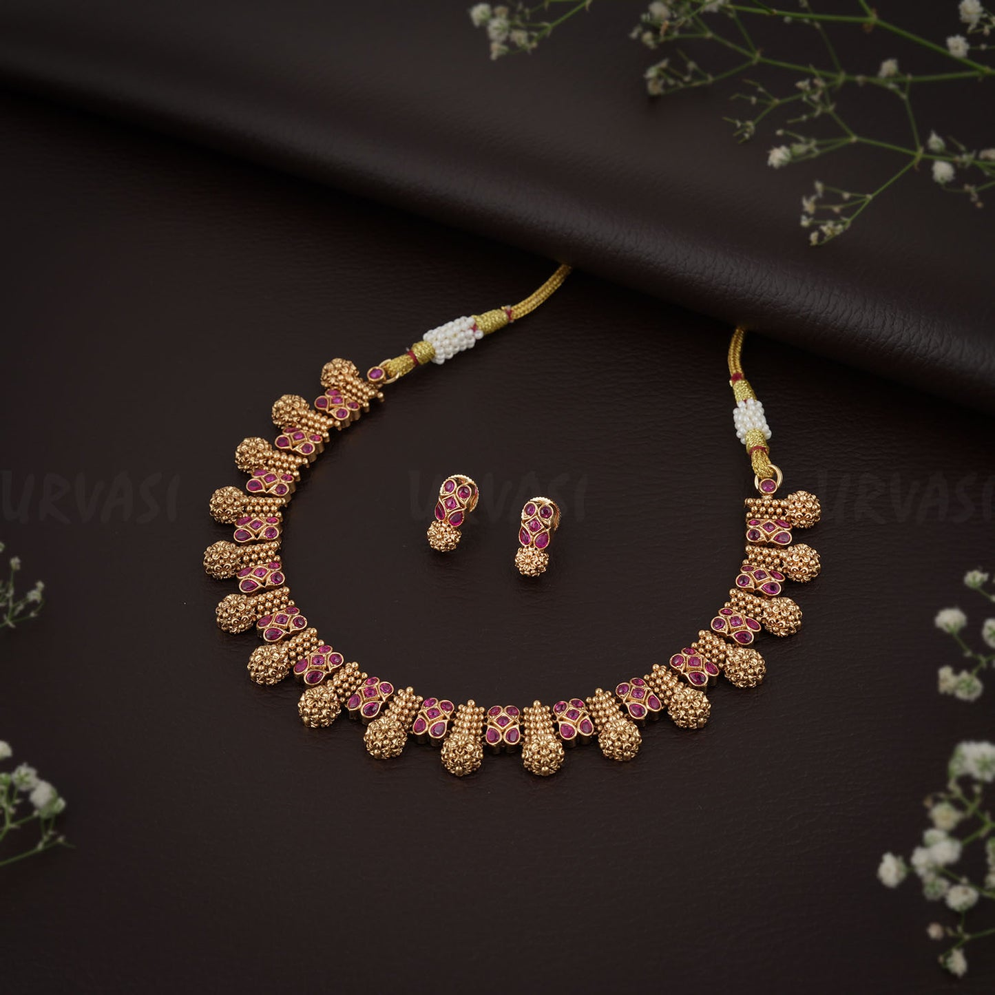 Necklace 527