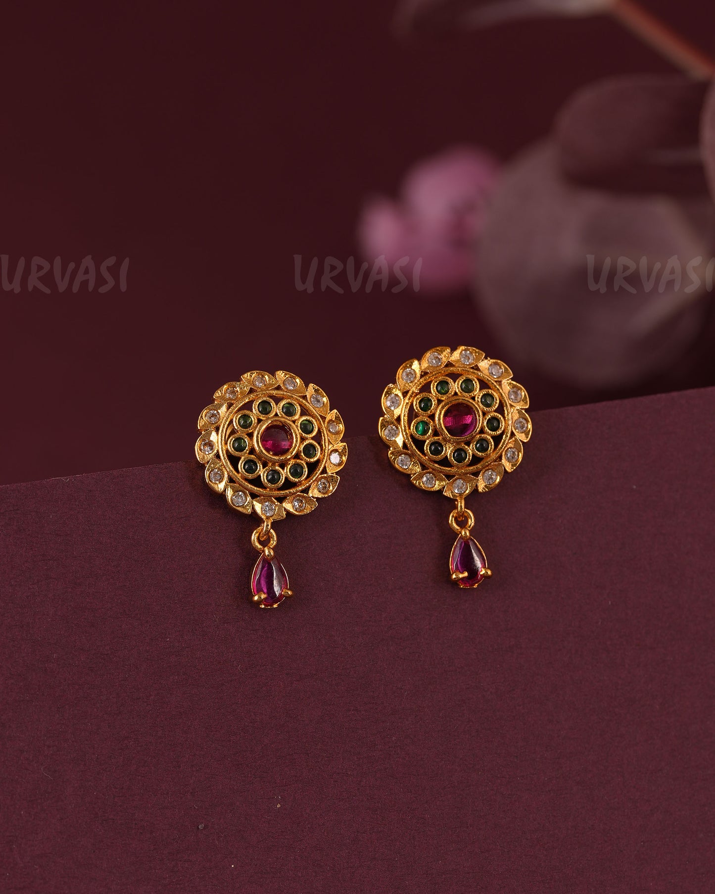 Gold-Toned Floral Kemp-Tear Drop Earring ER 1127