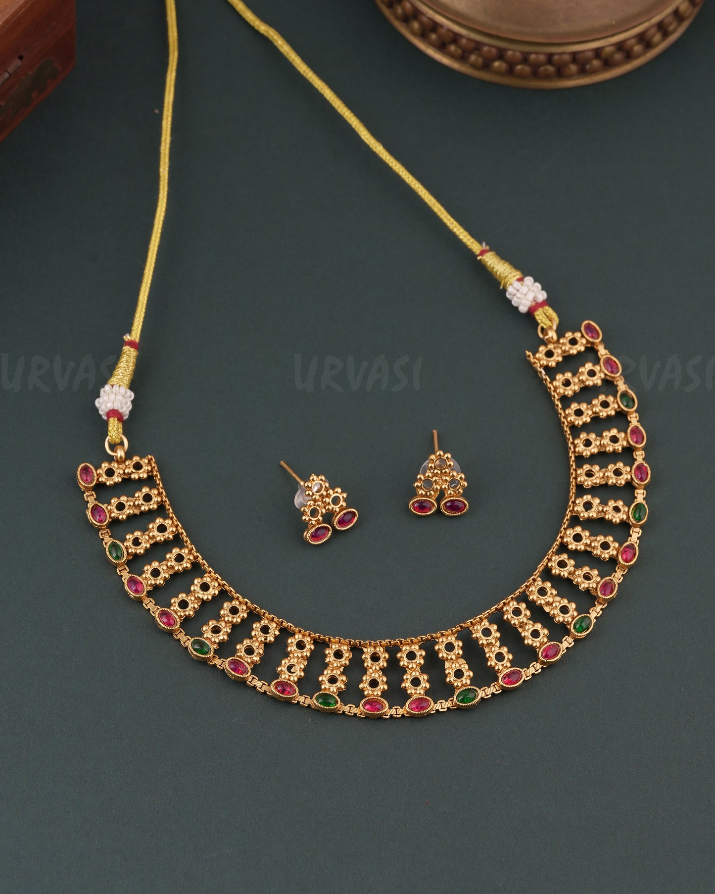 Gold-Floral Traditional Choker Necklace 1743