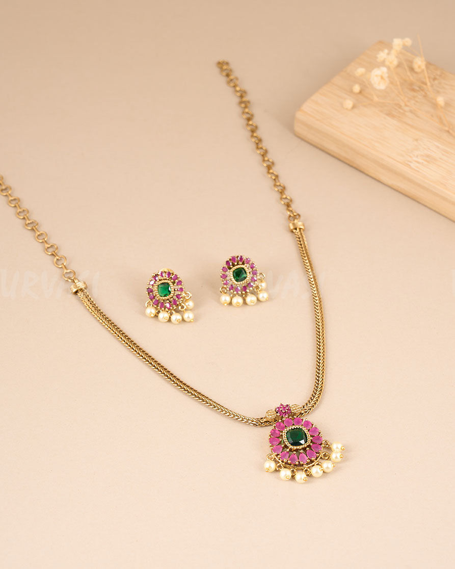Necklace 537