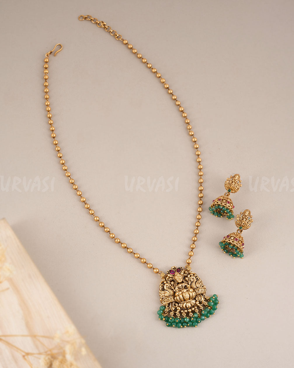 Long Necklace 564