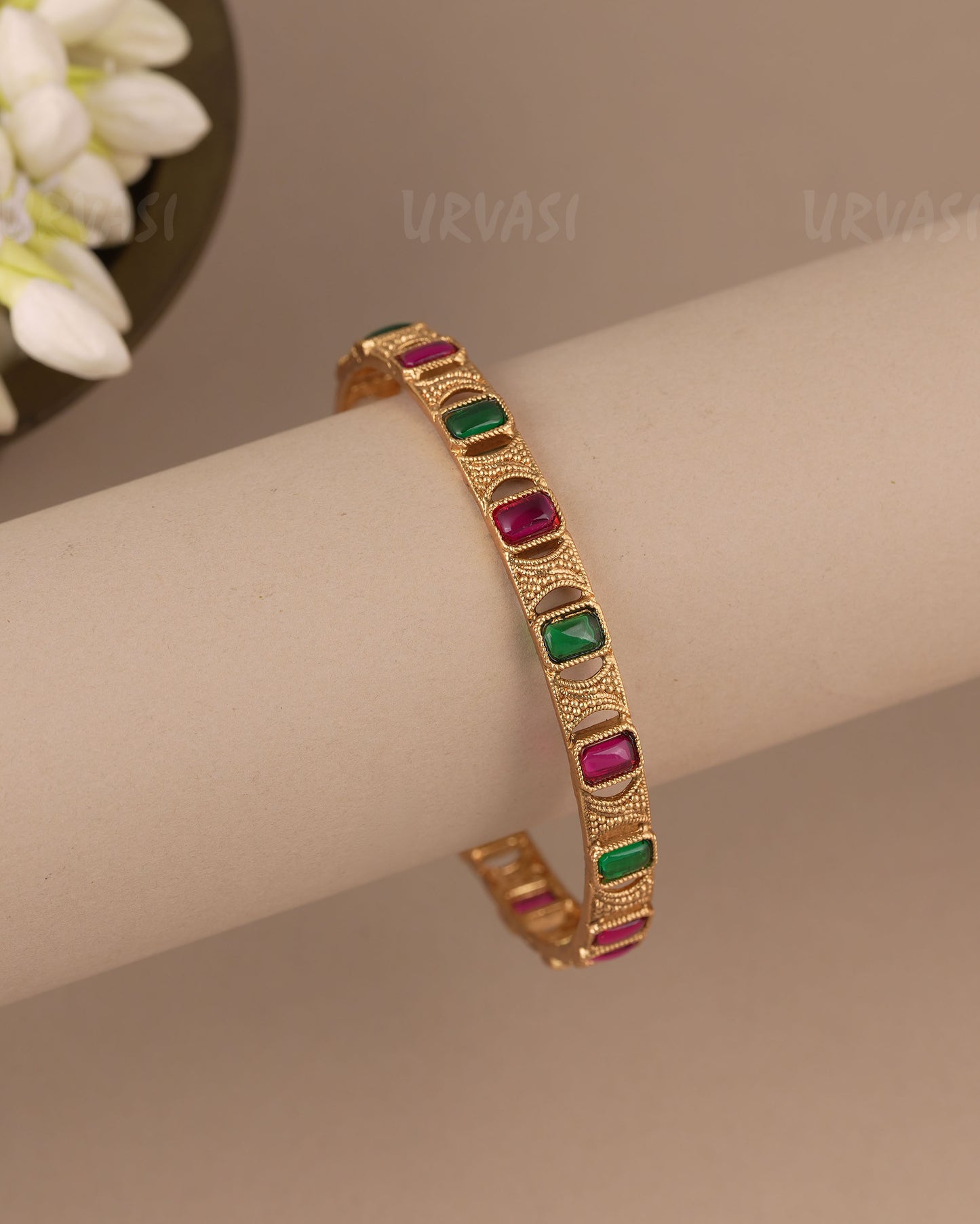 Gold-Toned Traditional Kemp-Stone Bangles BA 481