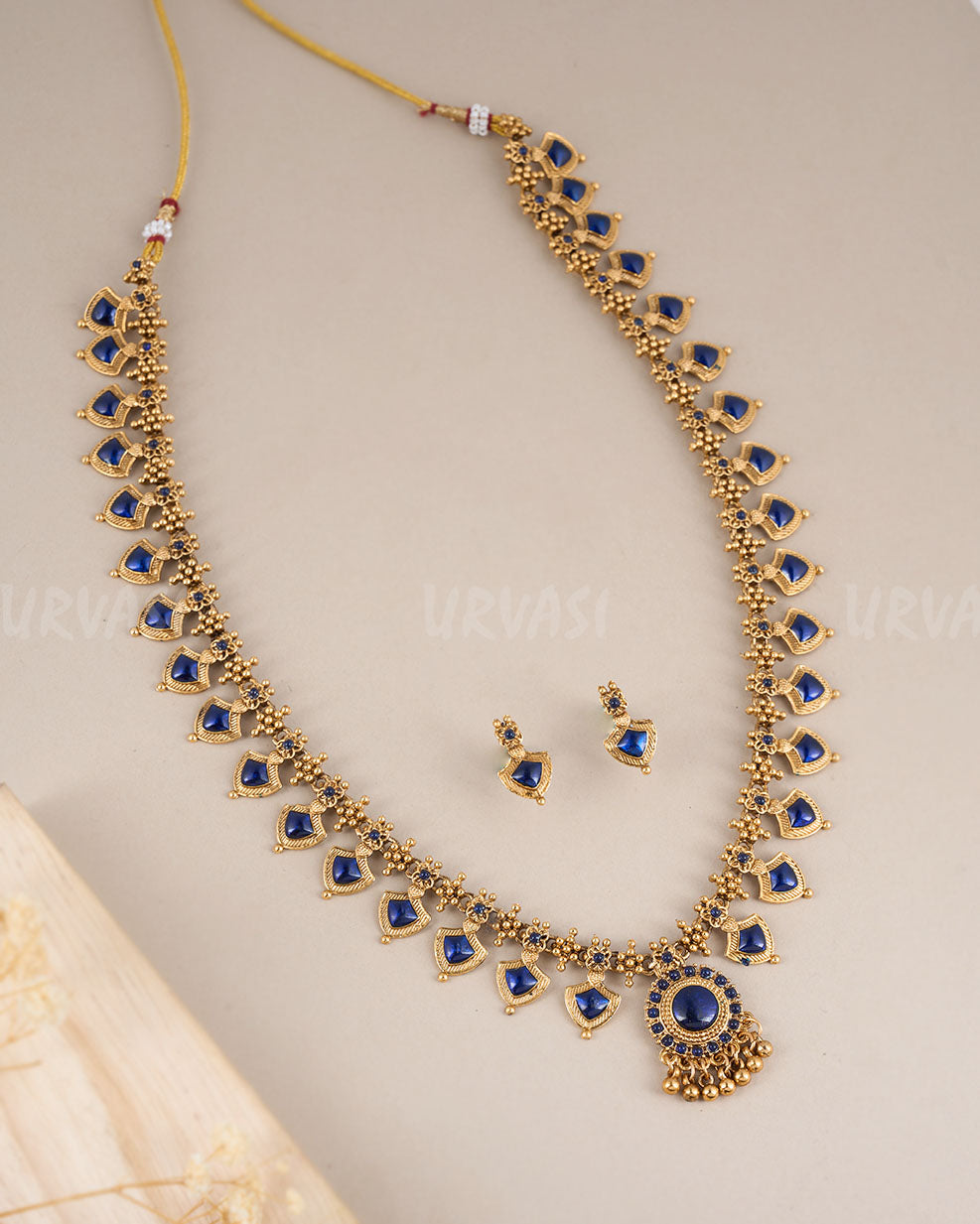 Long Necklace 555