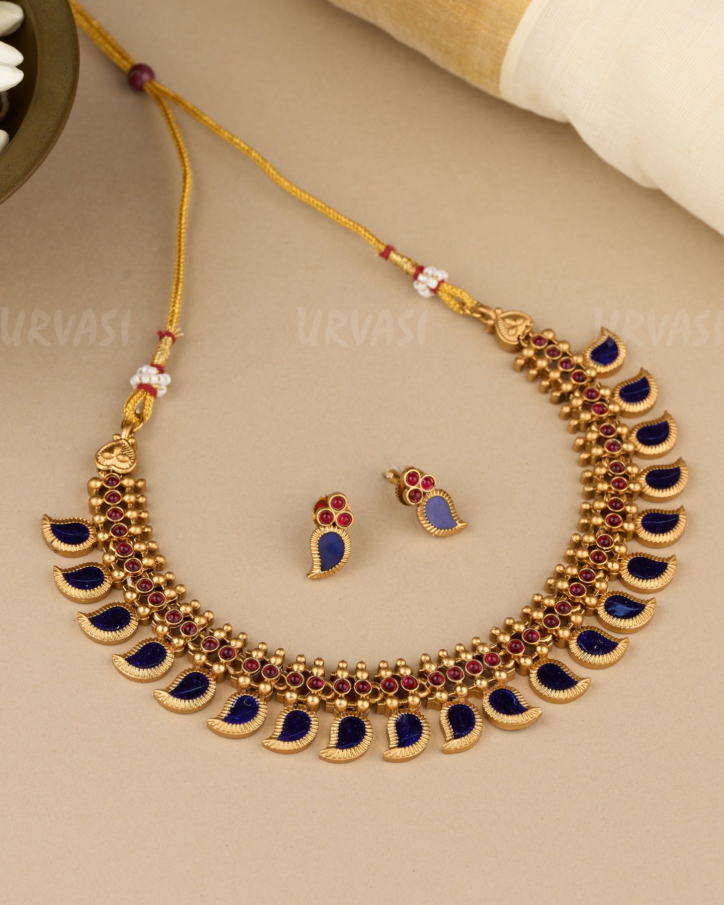 Gold-Toned Mango Choker Necklace 1842