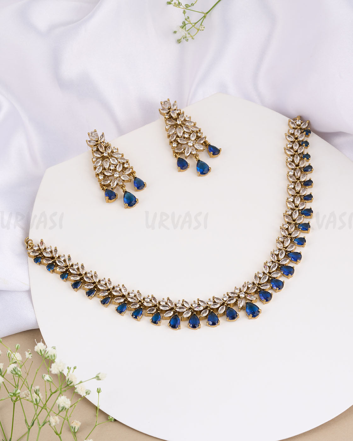 Necklace 690