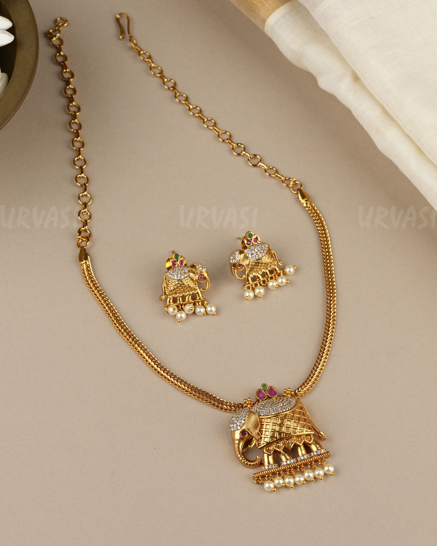 Gold-Toned Elephant Pearl-Beaded Necklace 1862