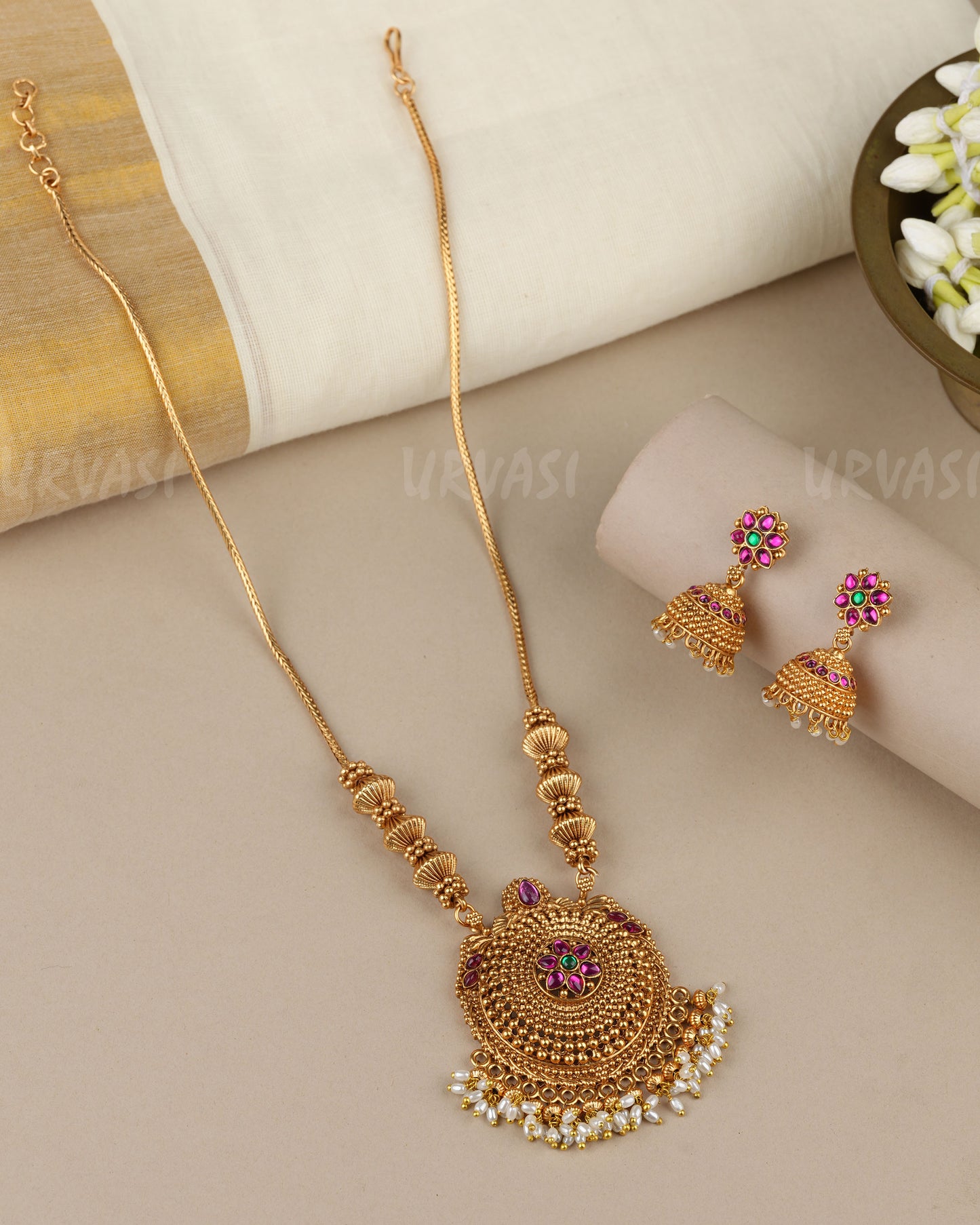Gold-Toned Floral Pearl-Beaded Pendent Long Necklace 1879