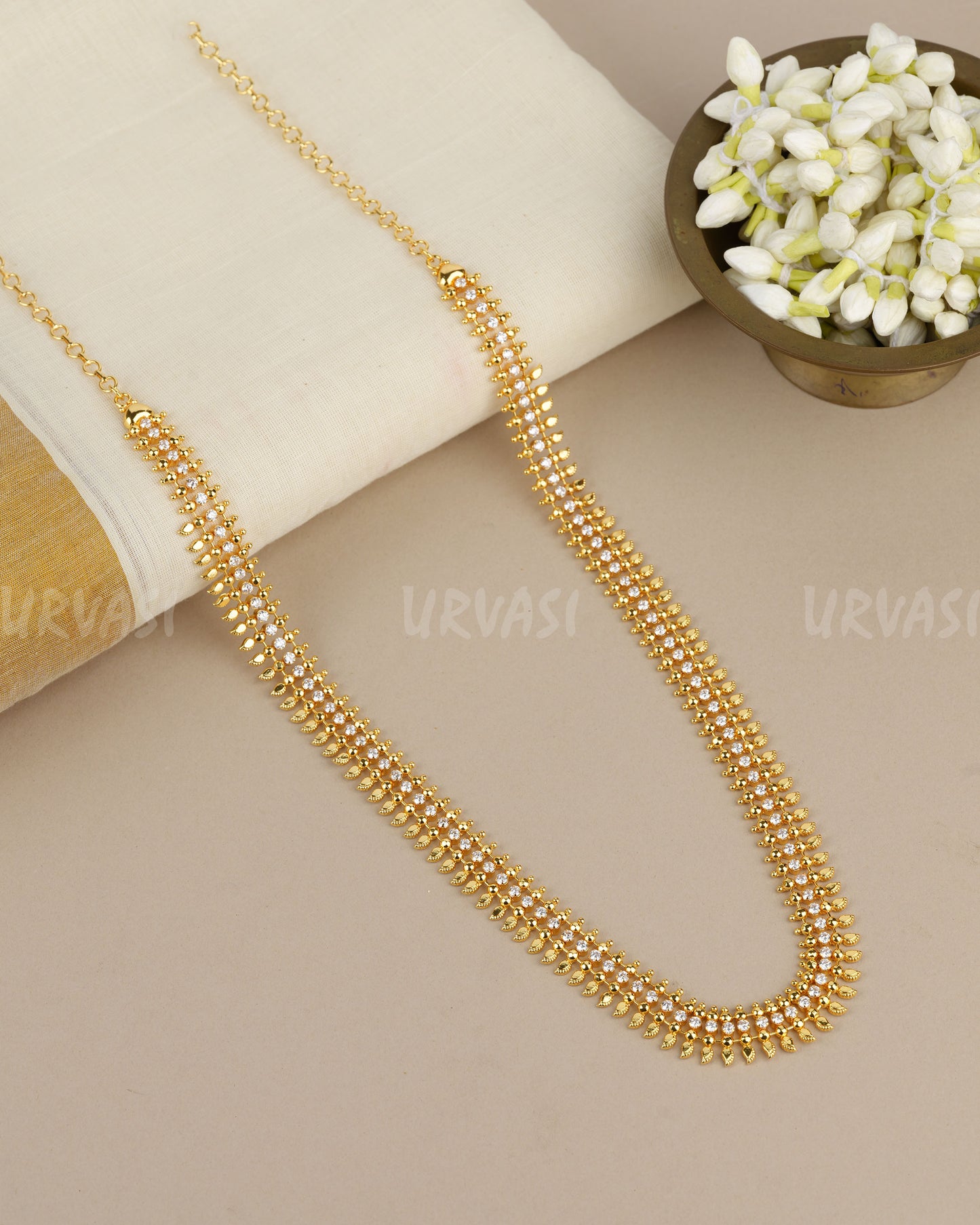 Gold-Polish Spiked Leaf Long Necklace 1903