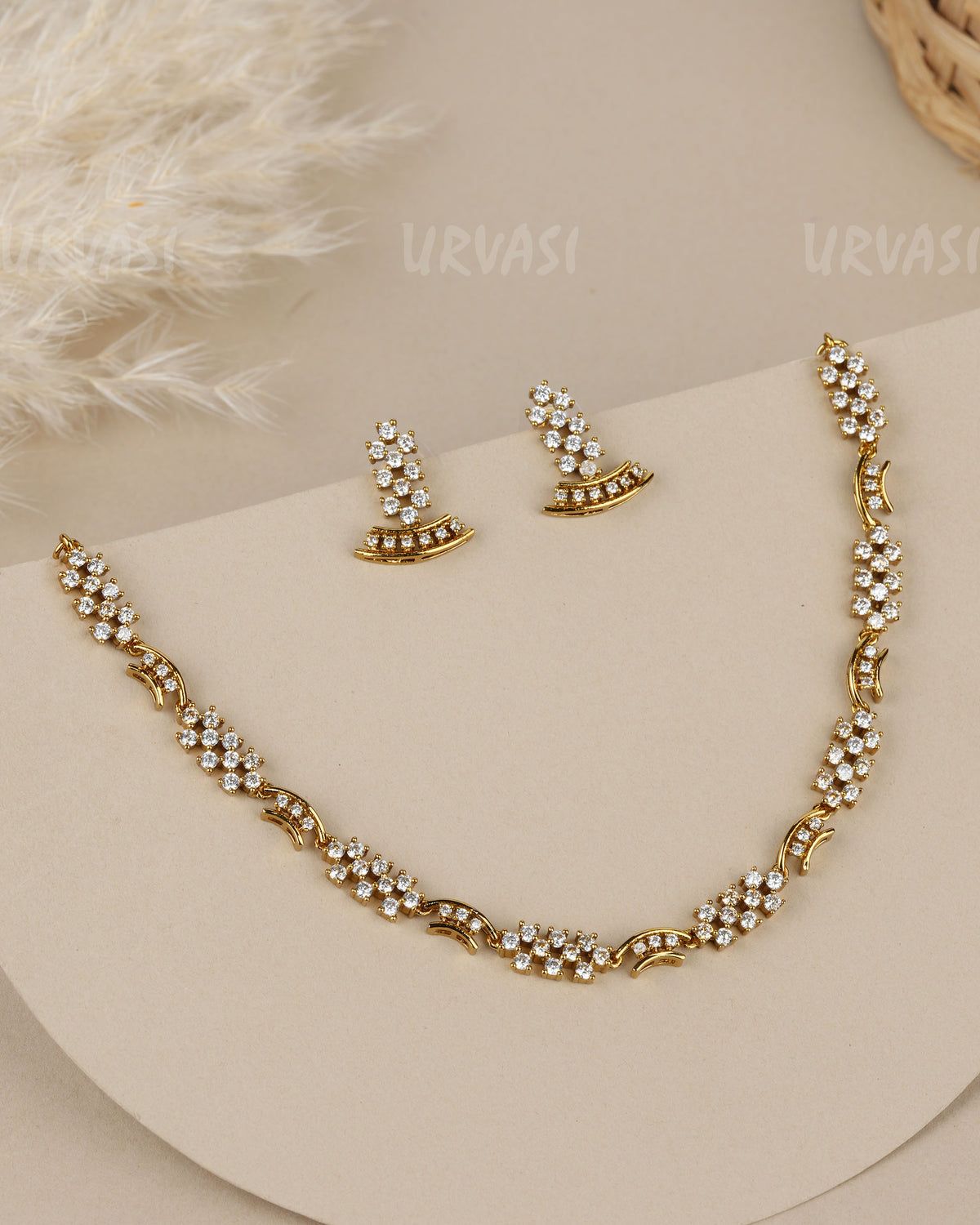 Mehendi Polish Cluster Design AD Necklace 1957
