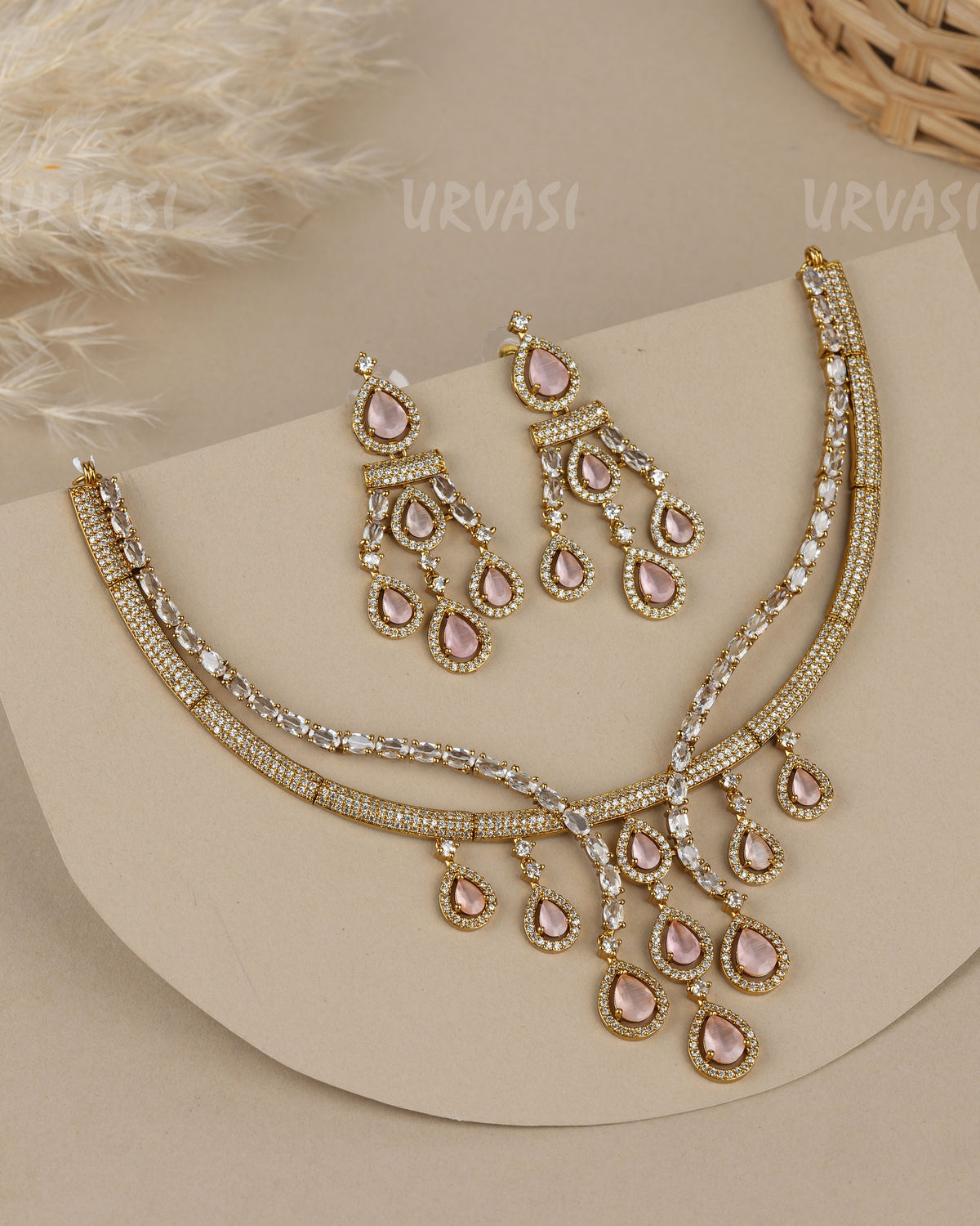Premium-Teardrop Synthetic Stone AD Necklace 1913