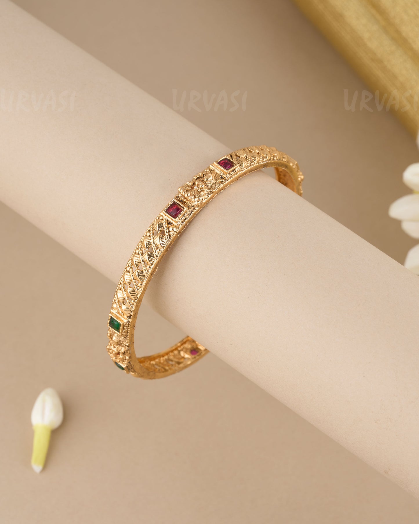 Bangles BA 275