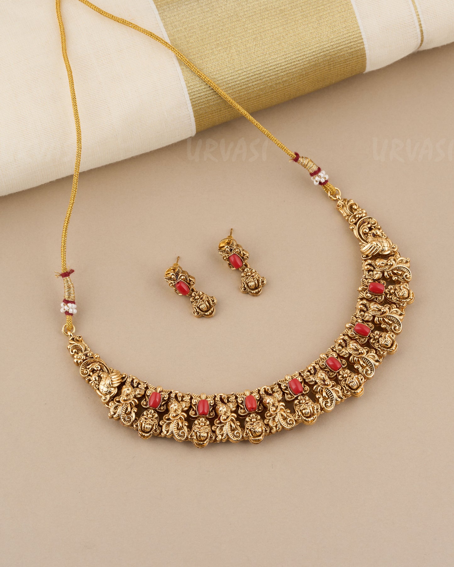 Necklace 902