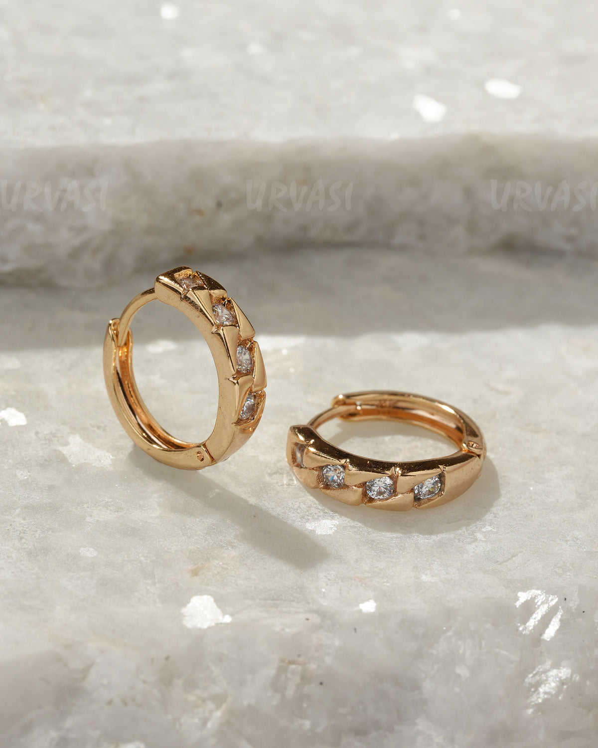 18K-Gold Polish Cubic Zirconia Hoop Earrings ER 1351