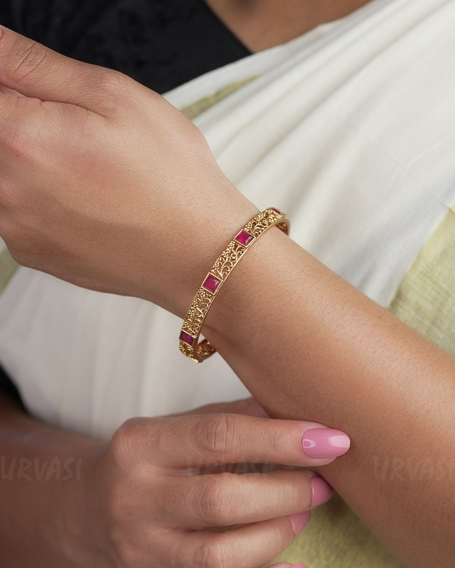 Gold-Toned Floral motifs Bangle BA 285