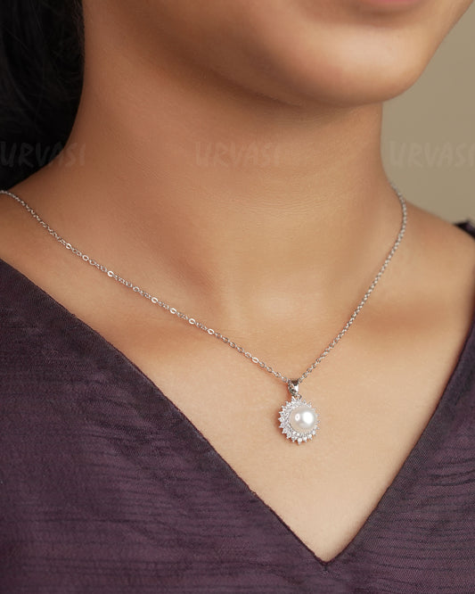 Rhodium Polish AD and Pearl Simple Chain SC 63