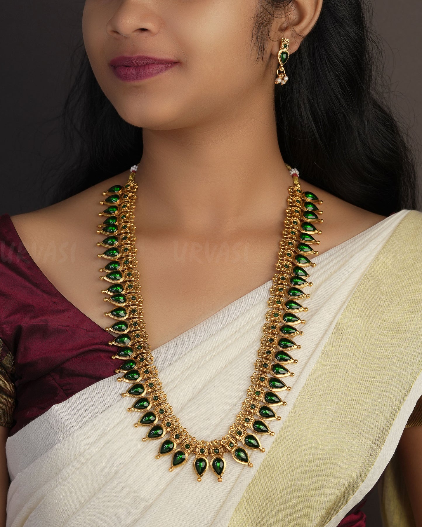 Gold-Toned Leaf Motif Palakka Long Necklace 1086