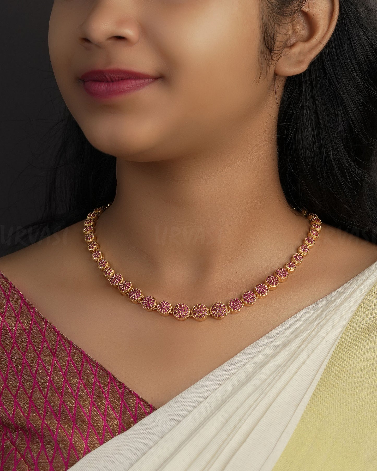 Gold-Toned Stone Ball designed Short Necklace 1143