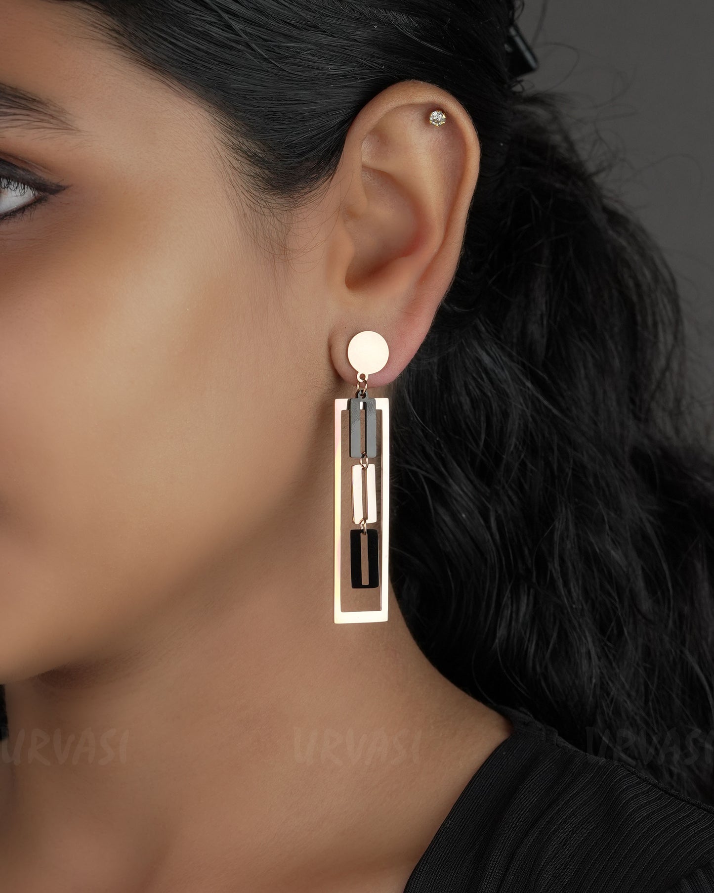 Rose-gold Toned Hollow Black Rectangle Accents Earrings ER 552