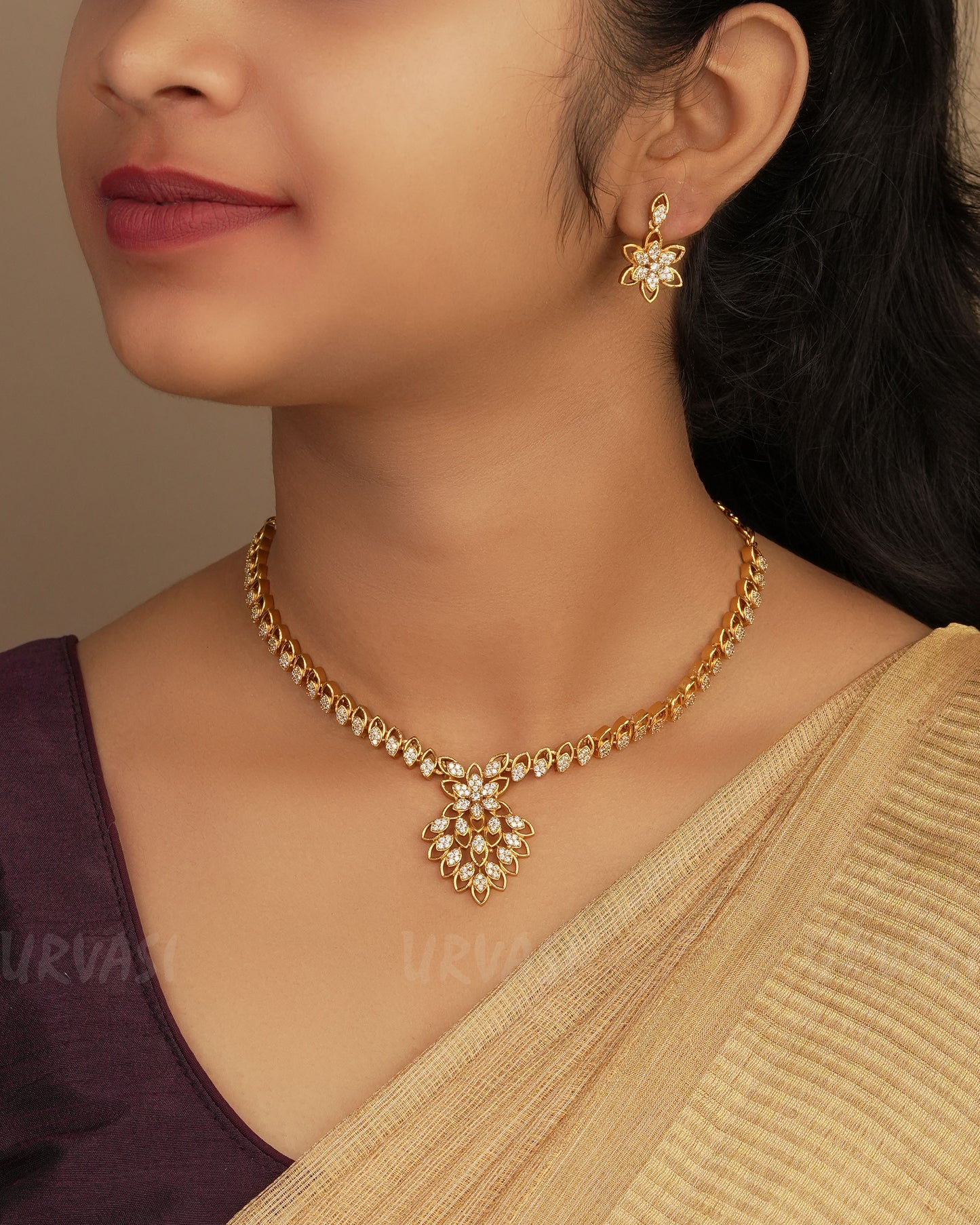 Gold-Polish Floral Pendant Stone Necklace 1251