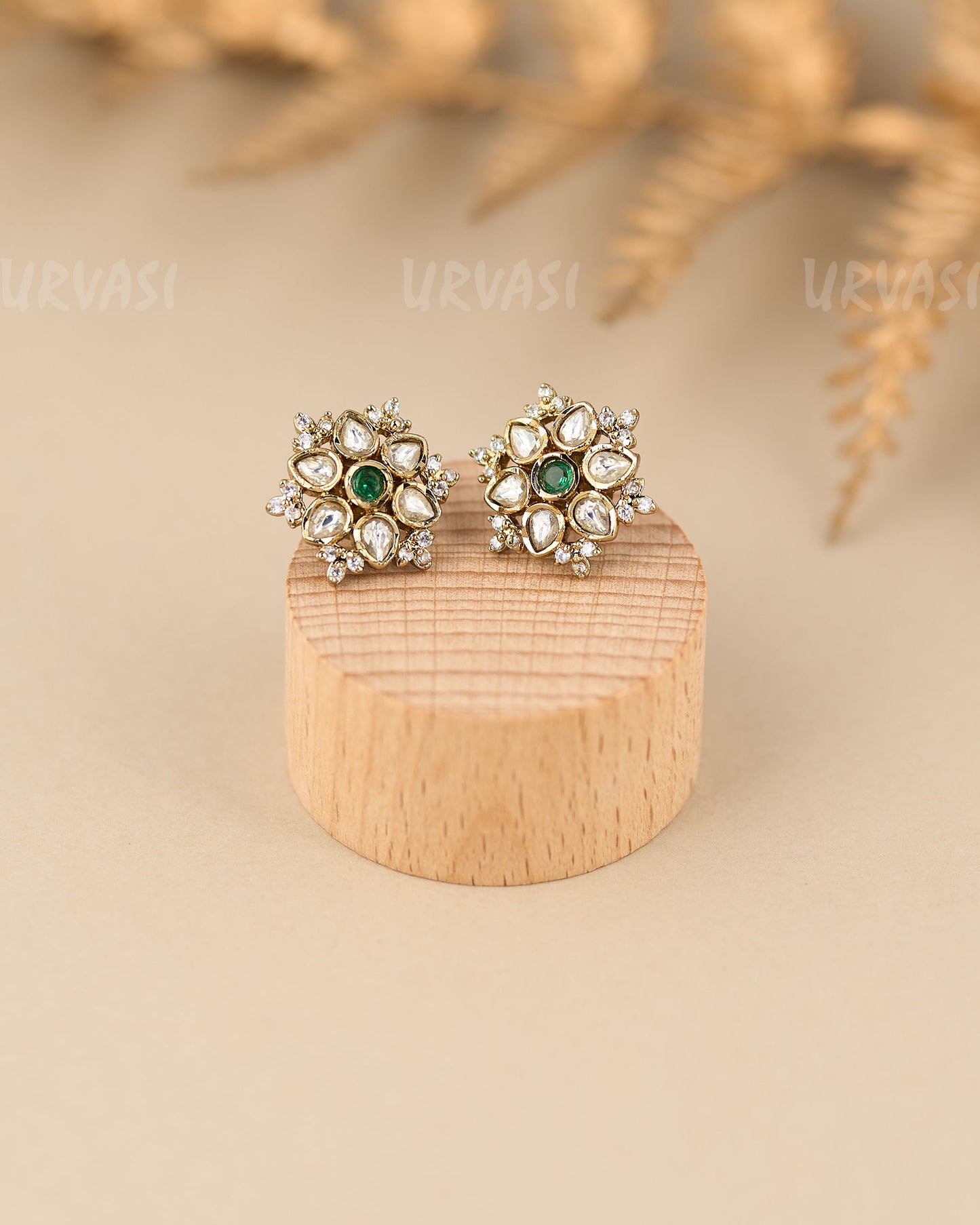 Mehendi polish Floral Kundhan Stud Earrings ER 858